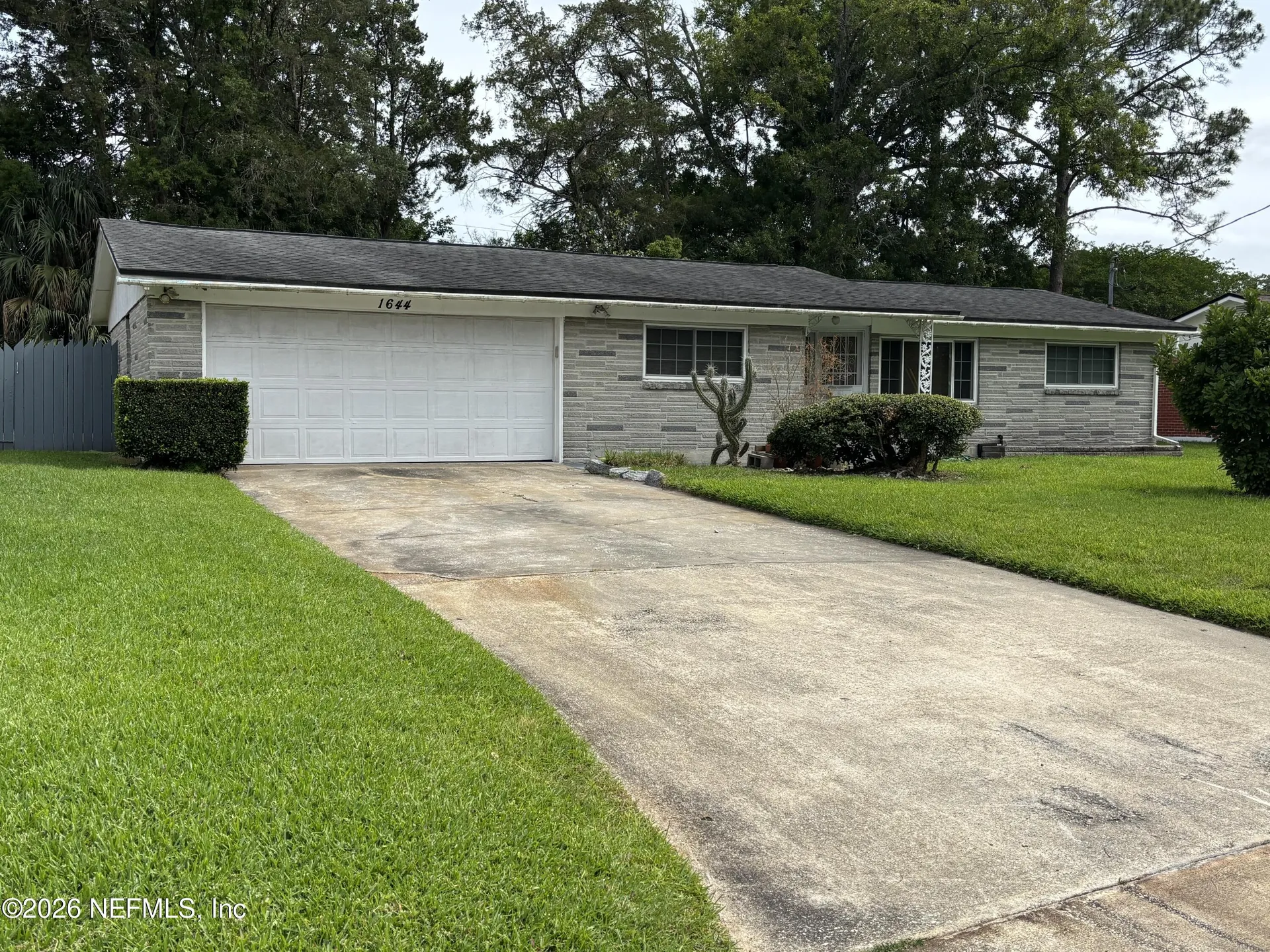 1644 Lessard Circle Jacksonville FL 32208