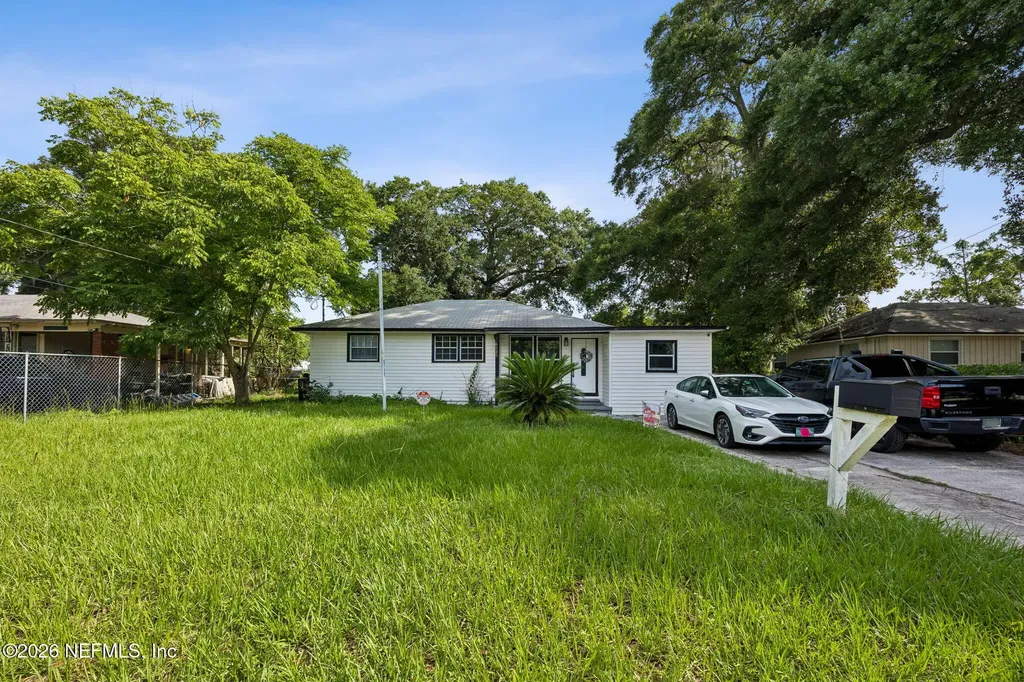 6535 Brandemere Road N Jacksonville FL 32211