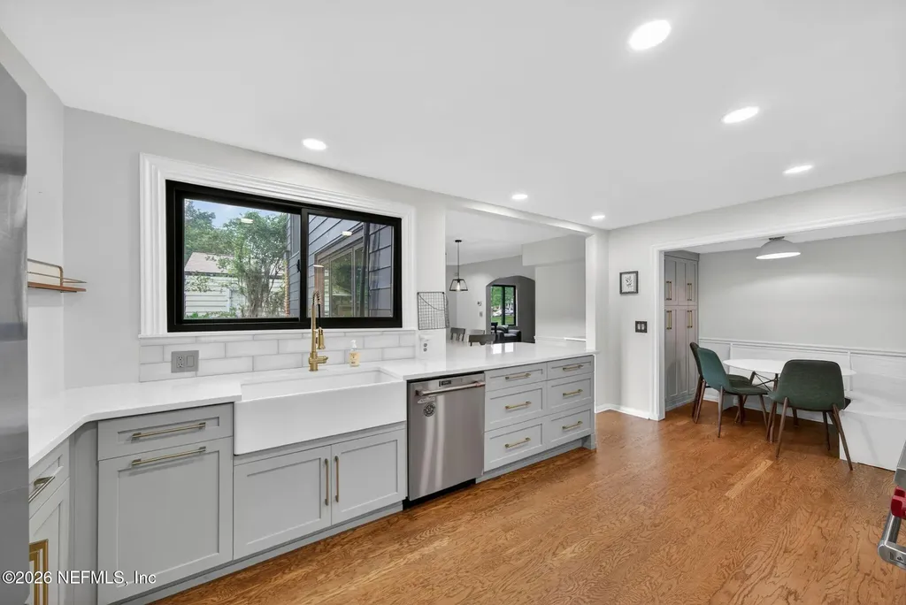 2405 Pineridge Road Jacksonville FL 32207