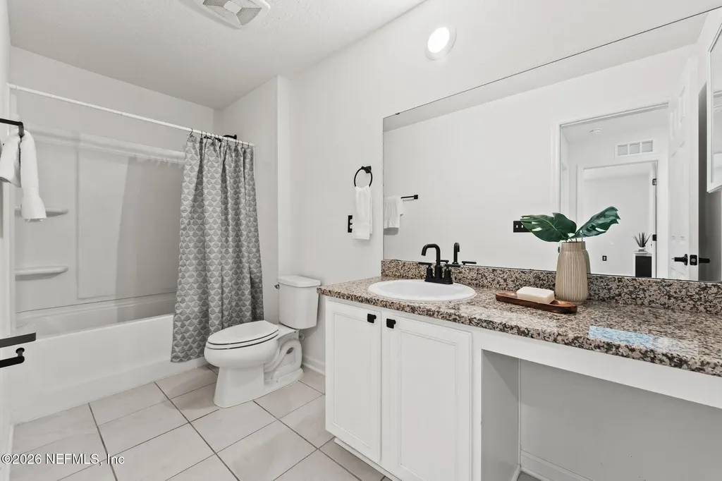 1319 Panther Lake Parkway Jacksonville FL 32221