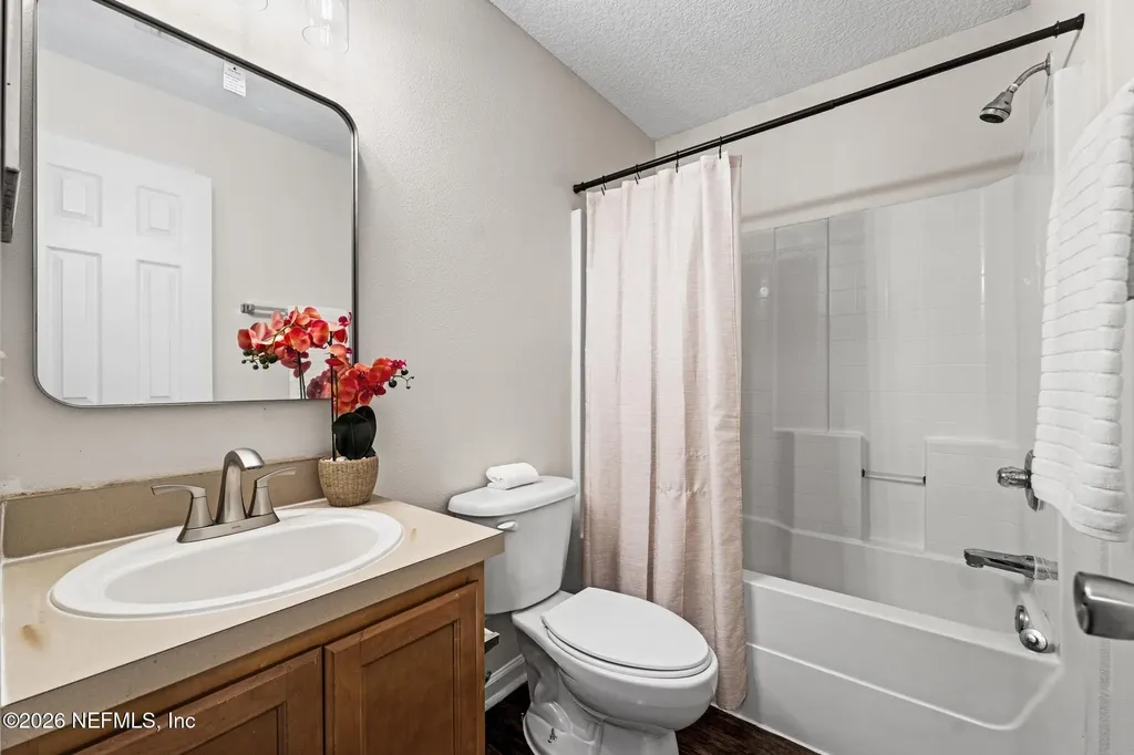 8446 Mcgirts Village Lane Jacksonville FL 32210