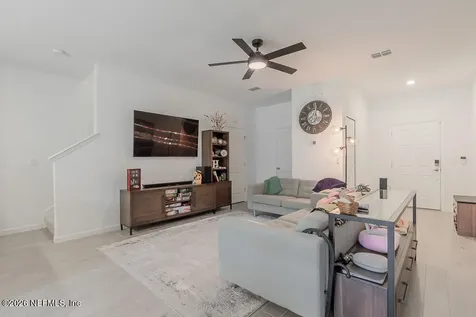 1680 Garden Grove Court Jacksonville FL 32211