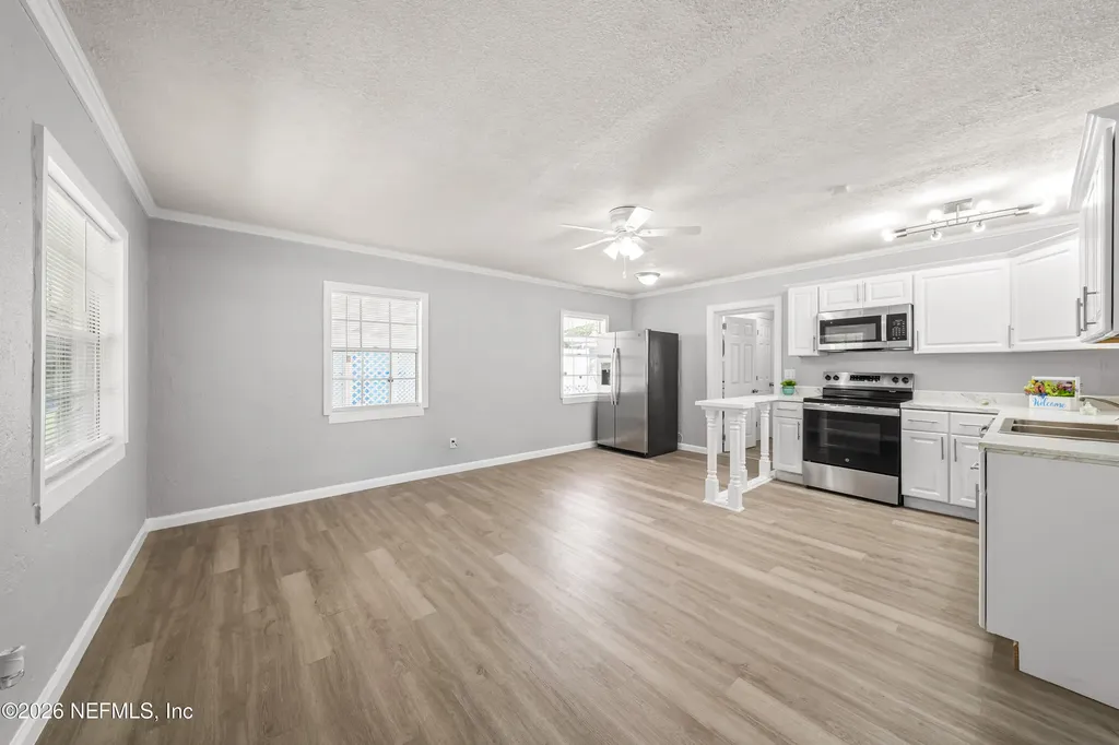 1241 King Arthur Road Jacksonville FL 32211