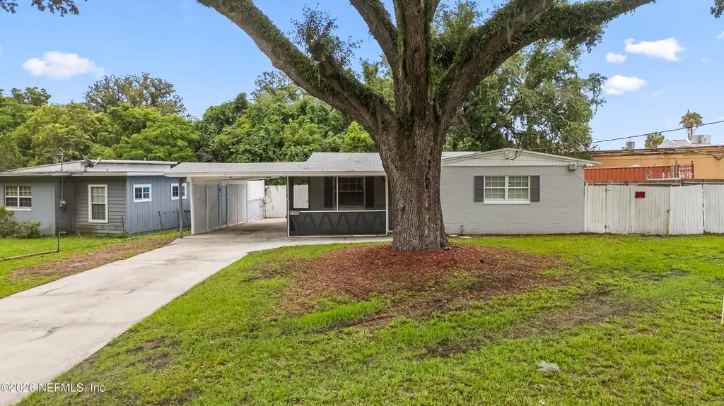 1241 King Arthur Road Jacksonville FL 32211