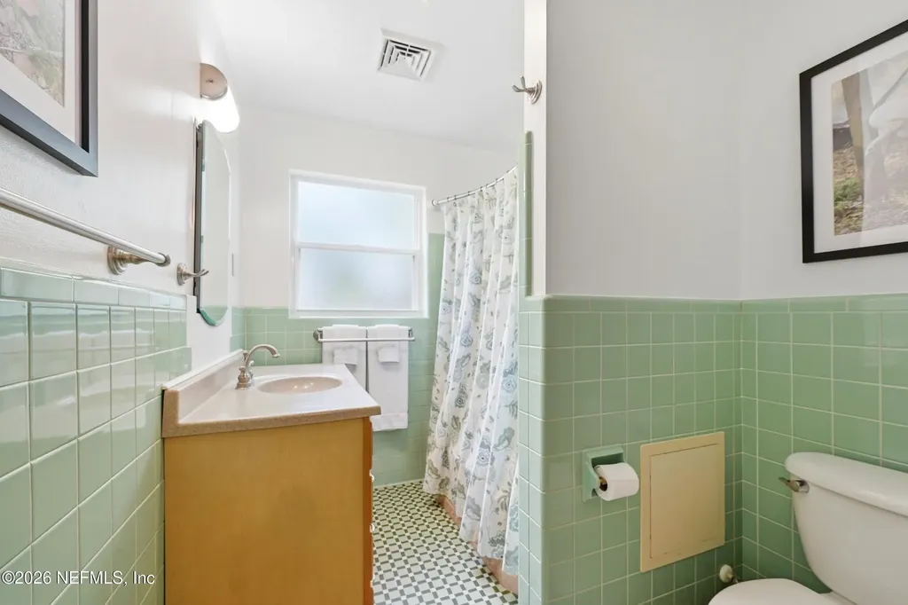 1538 5th Avenue N Jacksonville Beach FL 32250
