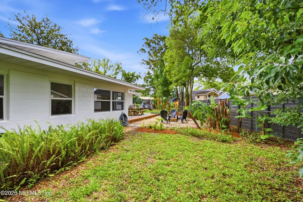 1538 5th Avenue N Jacksonville Beach FL 32250