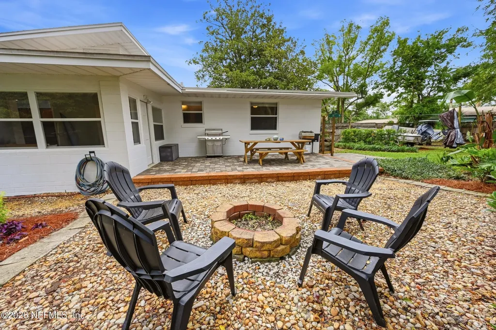 1538 5th Avenue N Jacksonville Beach FL 32250