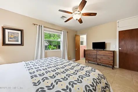 1538 5th Avenue N Jacksonville Beach FL 32250