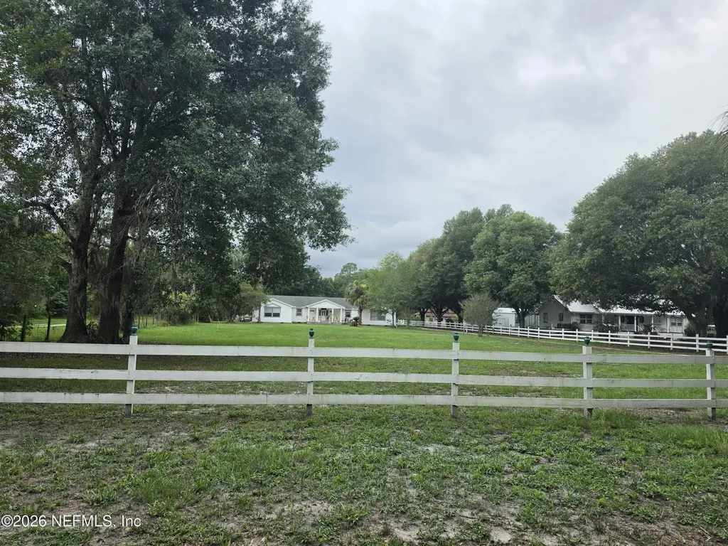 2554 NW 223rd Street NW Lawtey FL 32058