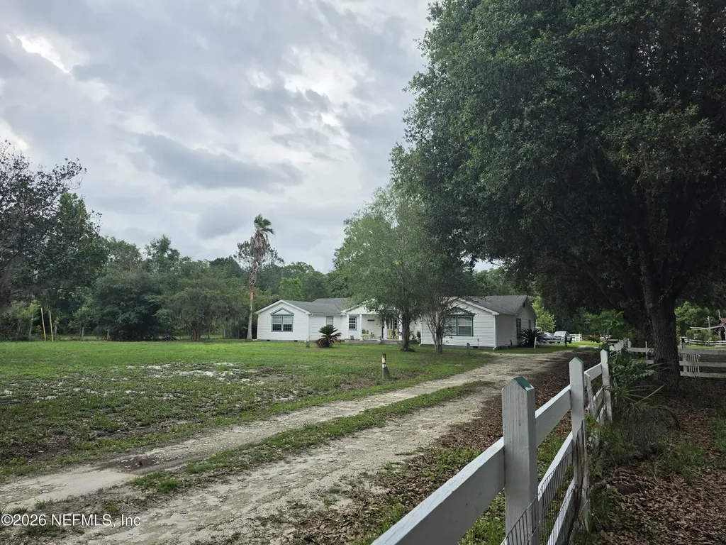 2554 NW 223rd Street NW Lawtey FL 32058