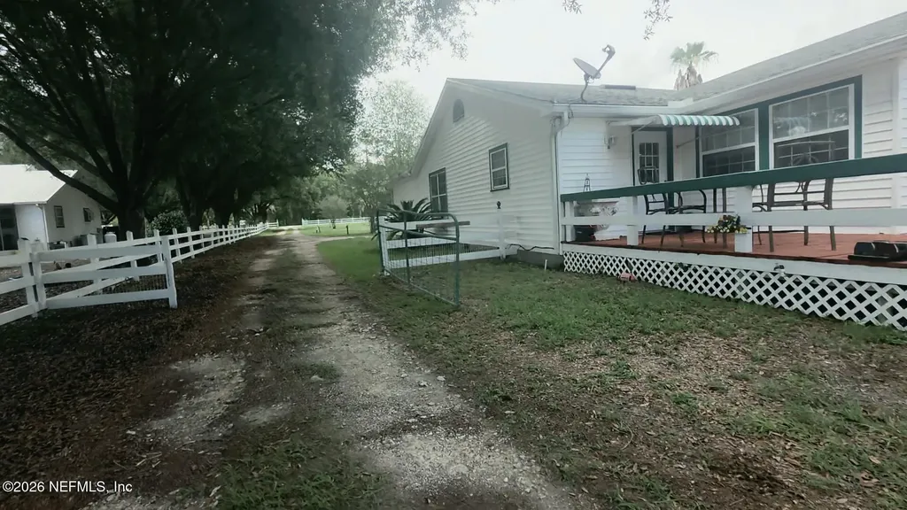 2554 NW 223rd Street NW Lawtey FL 32058