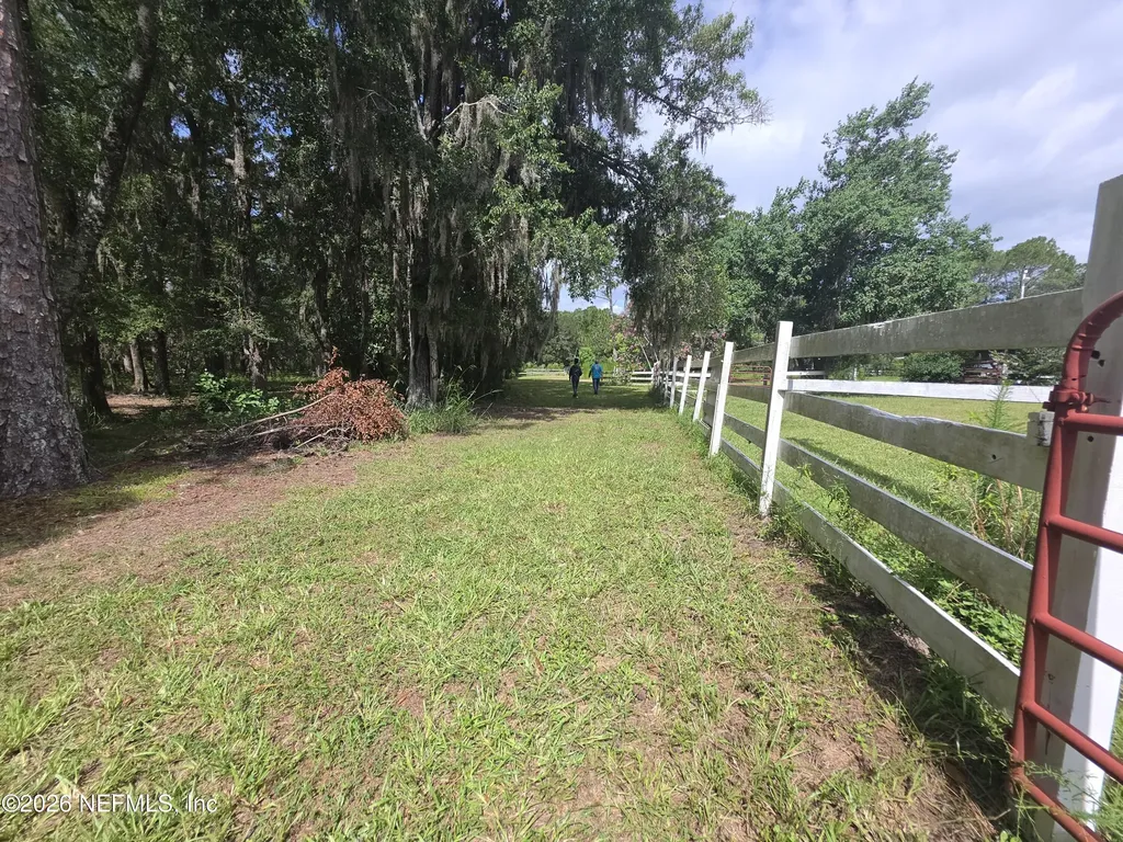 2554 NW 223rd Street NW Lawtey FL 32058