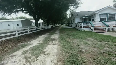 2554 NW 223rd Street NW Lawtey FL 32058