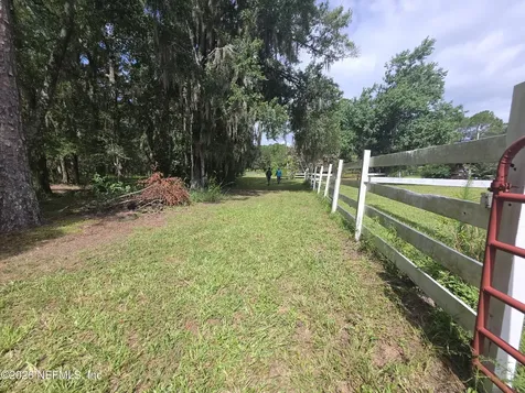 2554 NW 223rd Street NW Lawtey FL 32058