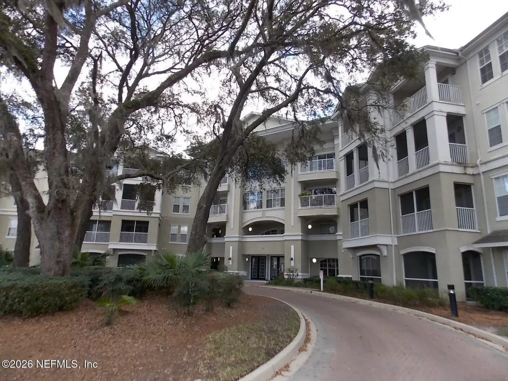 8290 Gate Parkway W Jacksonville FL 32216