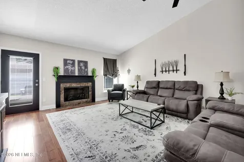 10164 Bear Valley Road Jacksonville FL 32257