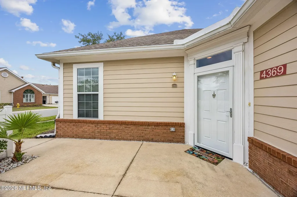 4369 Edgewater Crossing Drive Jacksonville FL 32257