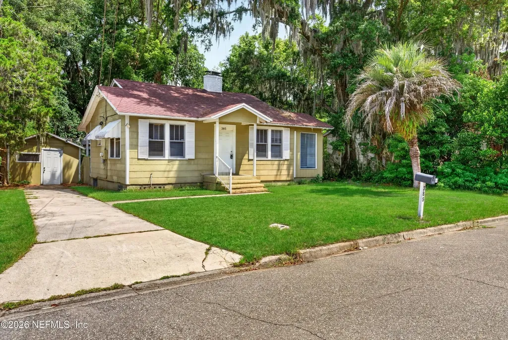385 Duray Court Jacksonville FL 32208