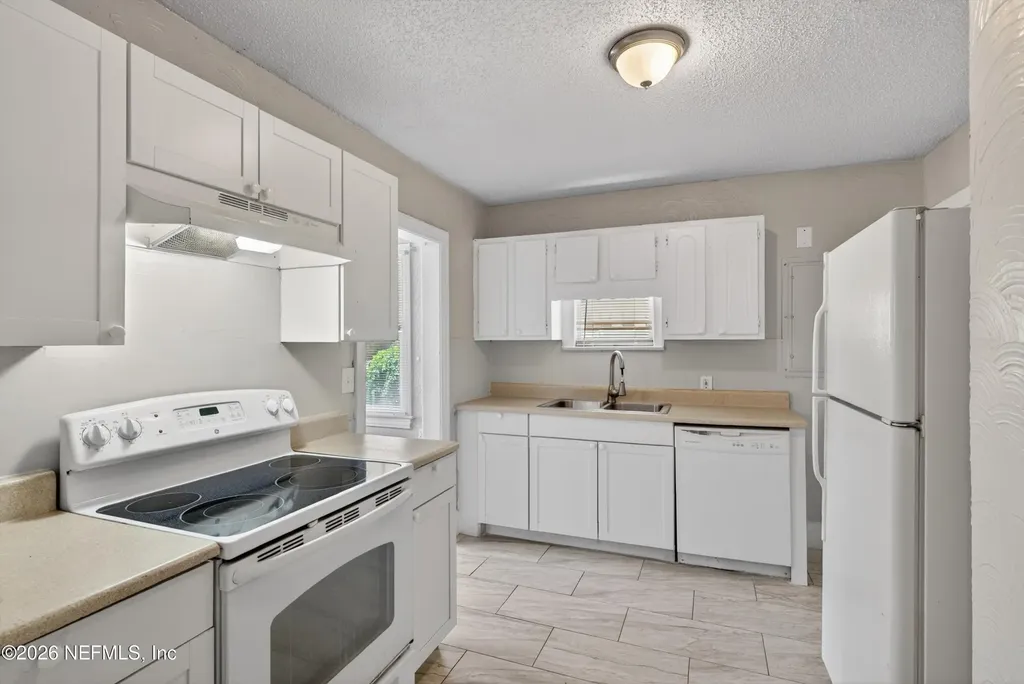 385 Duray Court Jacksonville FL 32208