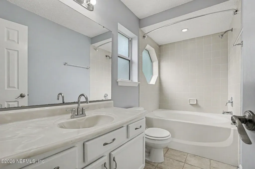 11120 Tiverton Court Jacksonville FL 32246