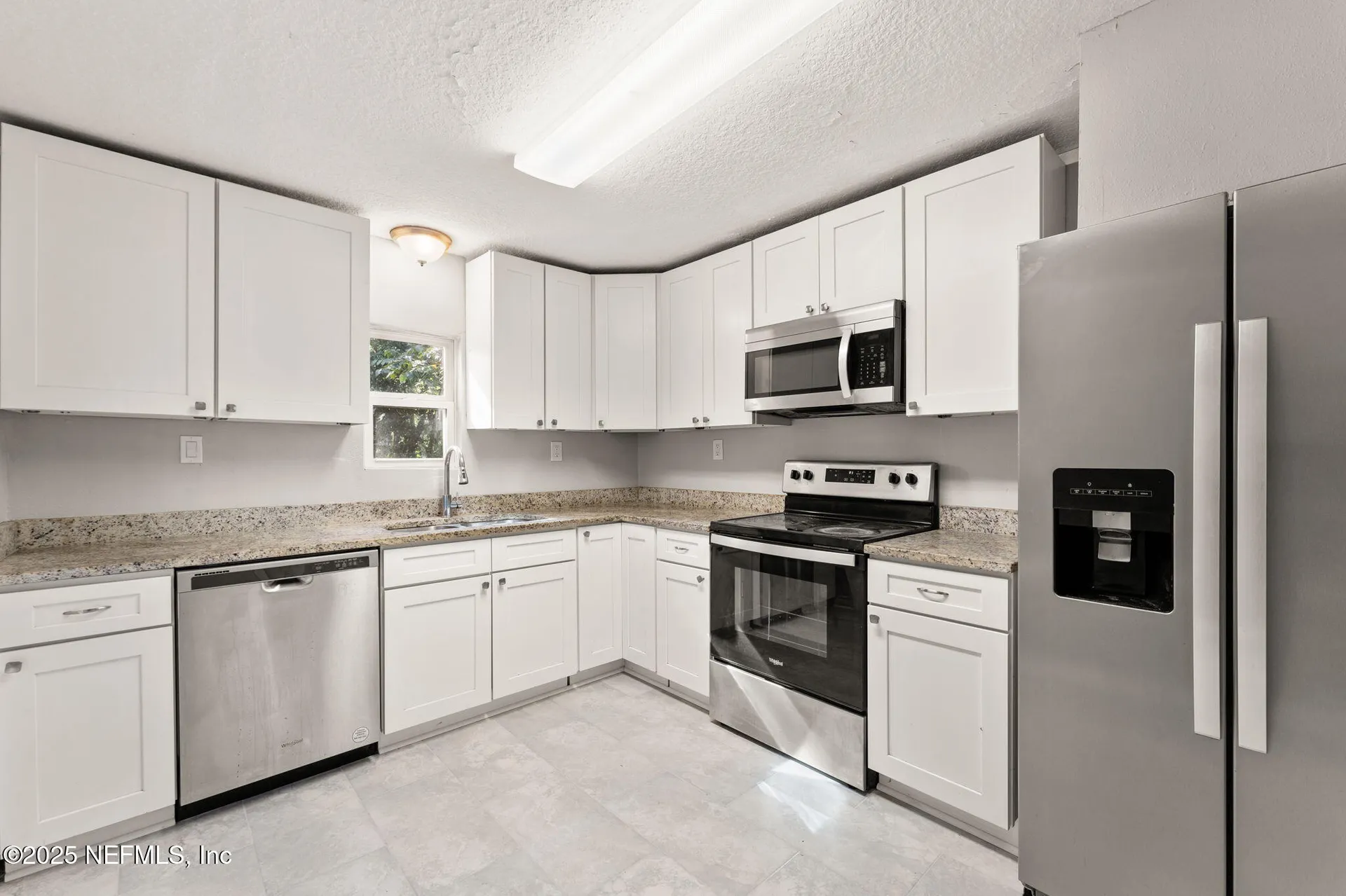 4044 Hunter Circle Jacksonville FL 32207