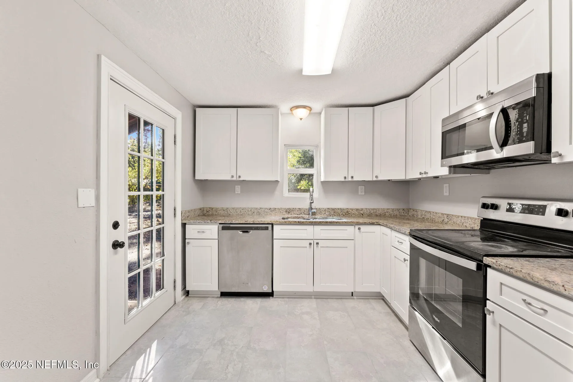 4044 Hunter Circle Jacksonville FL 32207