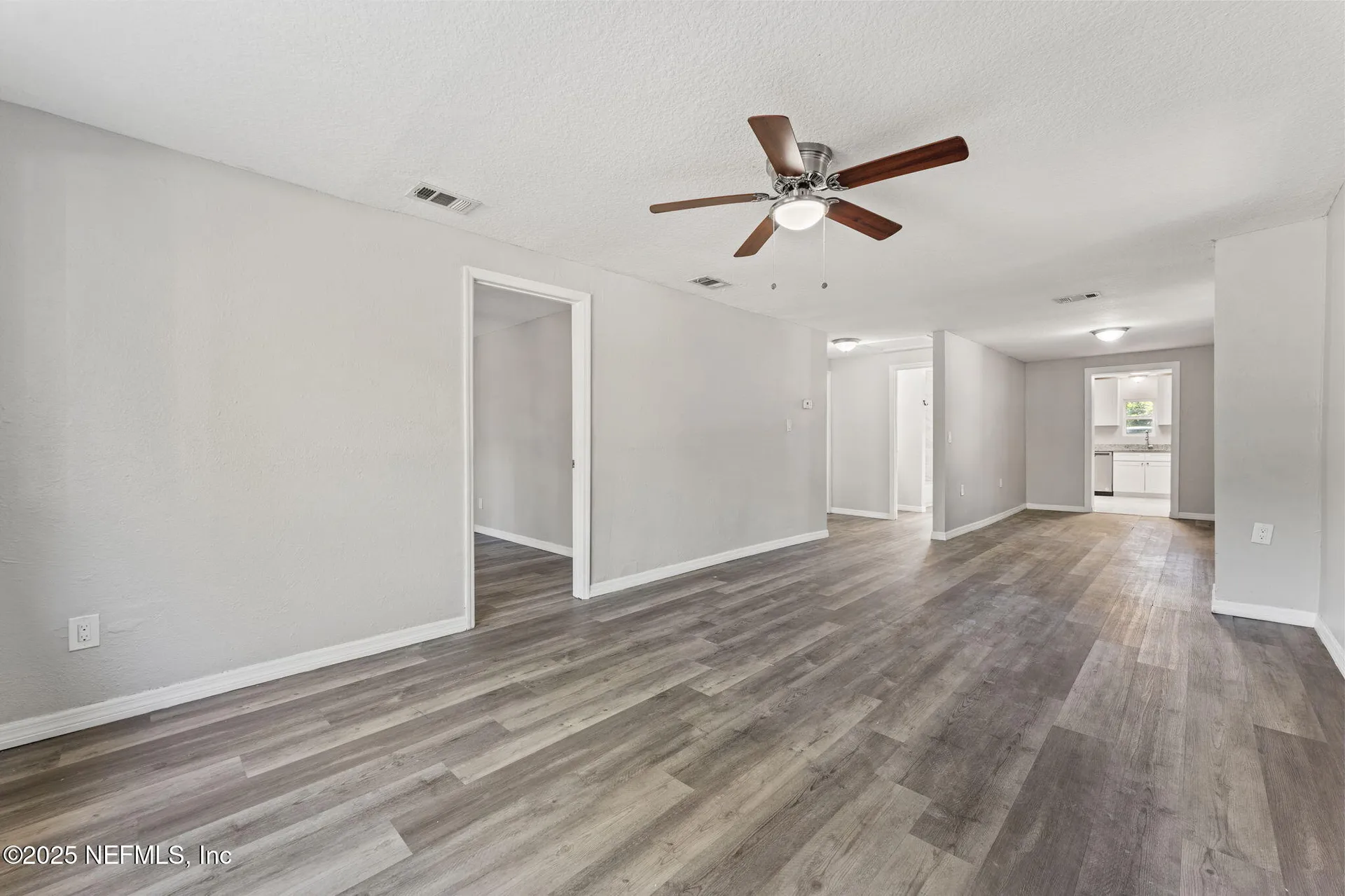 4044 Hunter Circle Jacksonville FL 32207