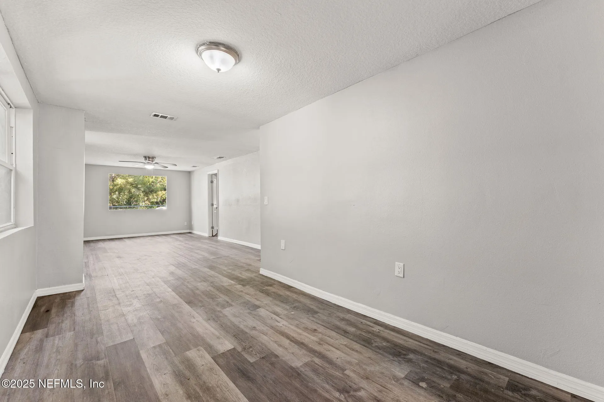 4044 Hunter Circle Jacksonville FL 32207