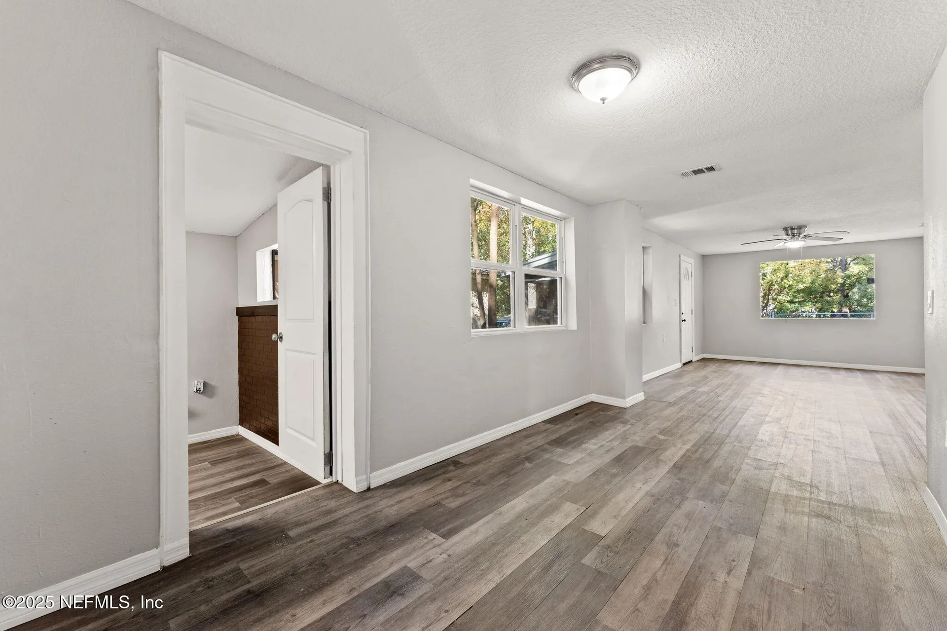 4044 Hunter Circle Jacksonville FL 32207