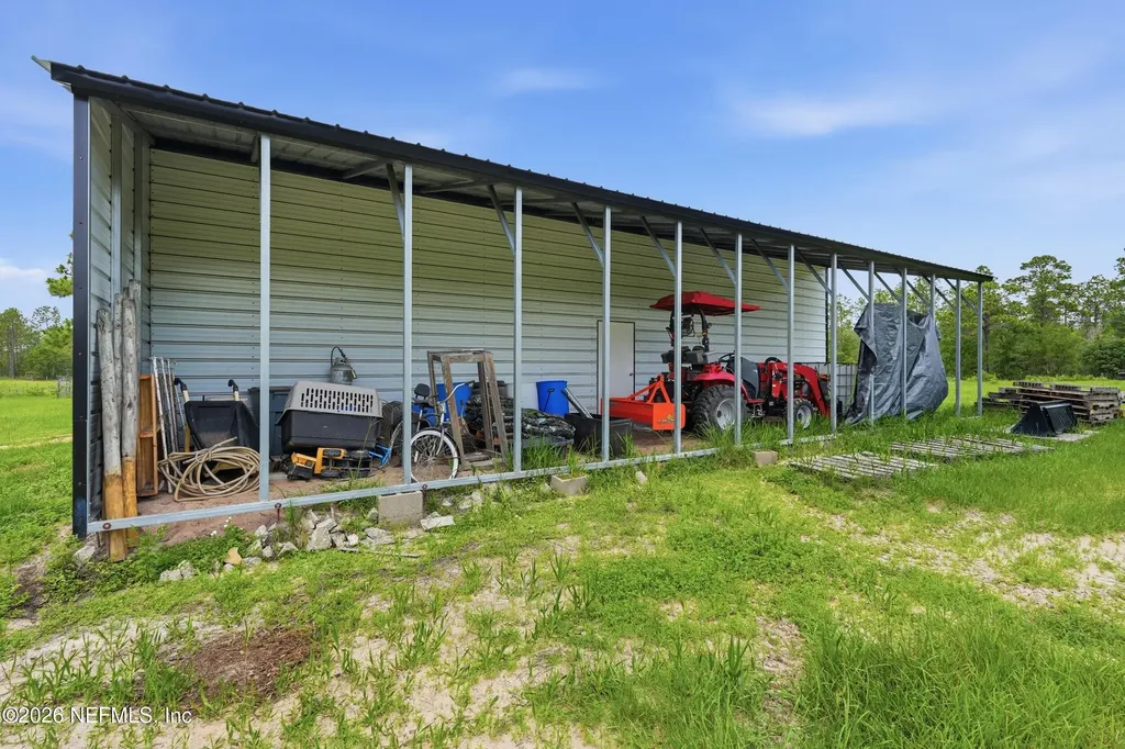 8449 State Road 100 Melrose FL 32666