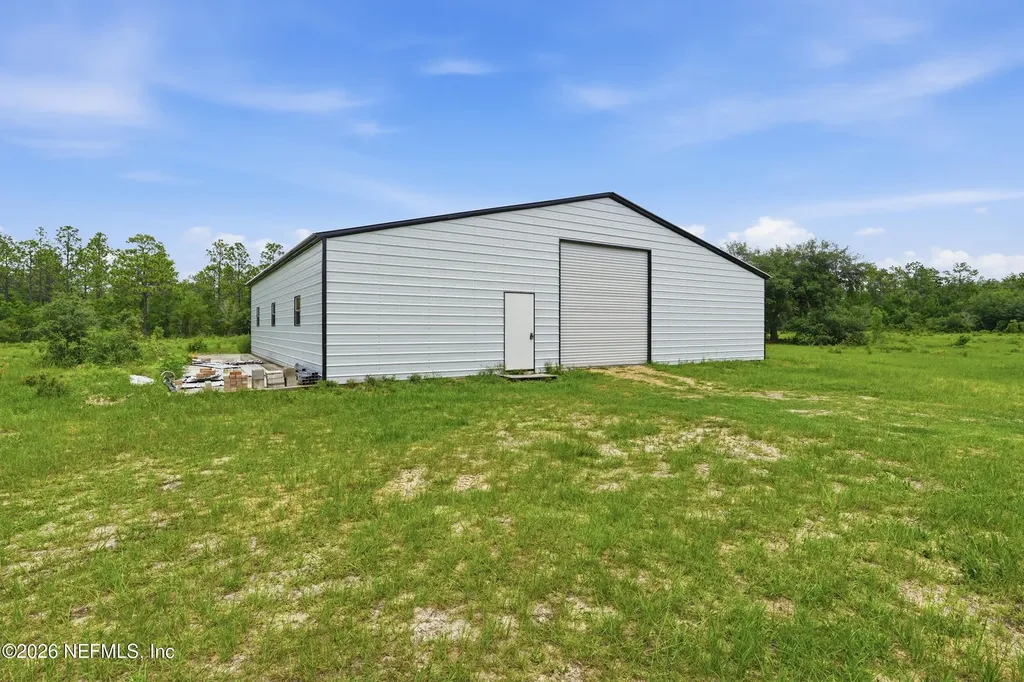 8449 State Road 100 Melrose FL 32666