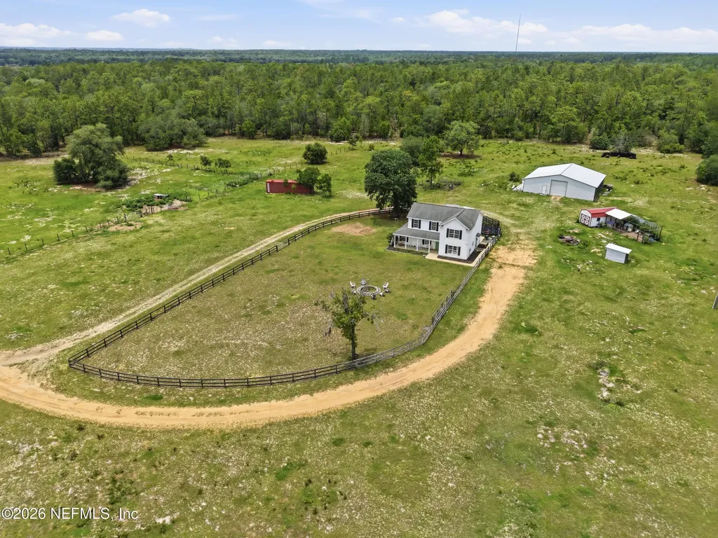 8449 State Road 100 Melrose FL 32666