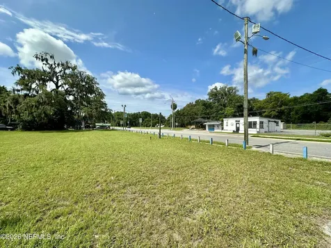 000 S Summit Street Crescent City FL 32112