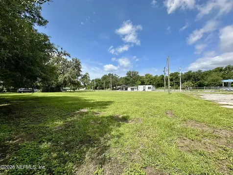 000 S Summit Street Crescent City FL 32112