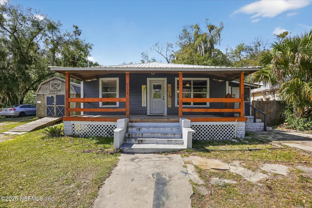 1124 S 12th Street Palatka FL 32177