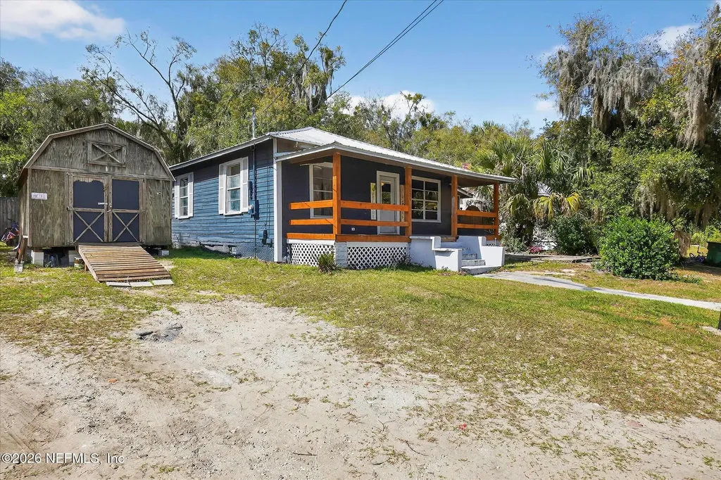 1124 S 12th Street Palatka FL 32177