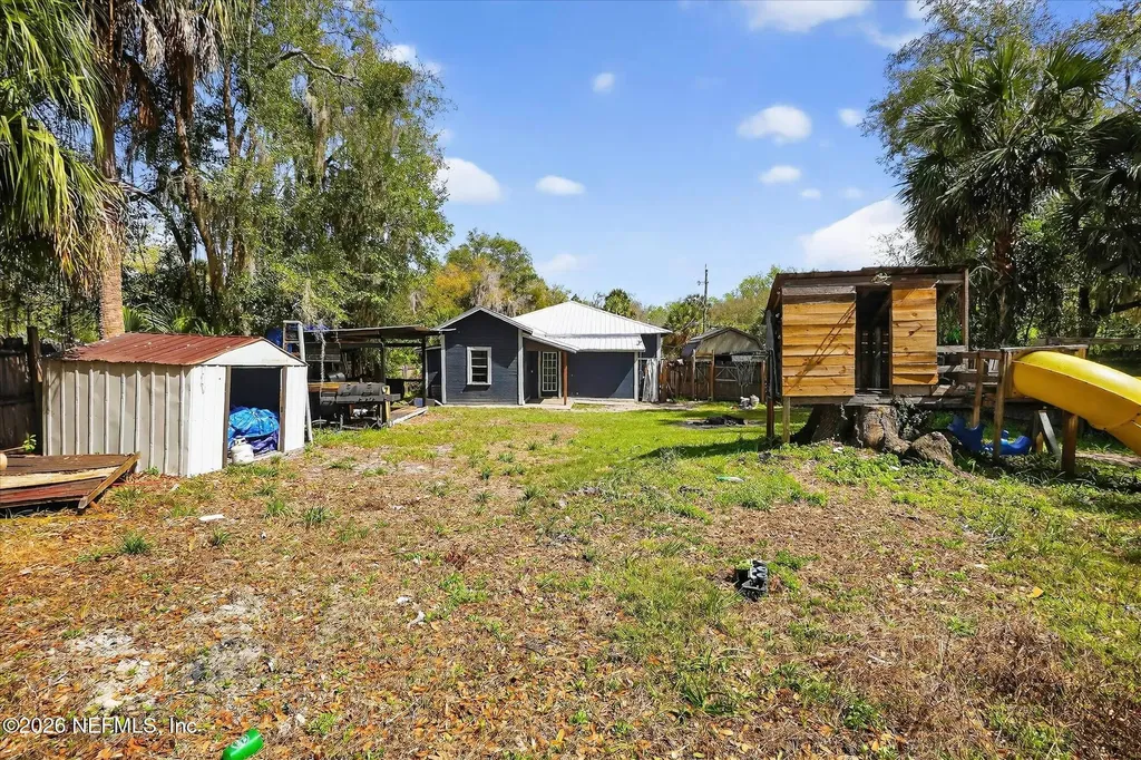 1124 S 12th Street Palatka FL 32177