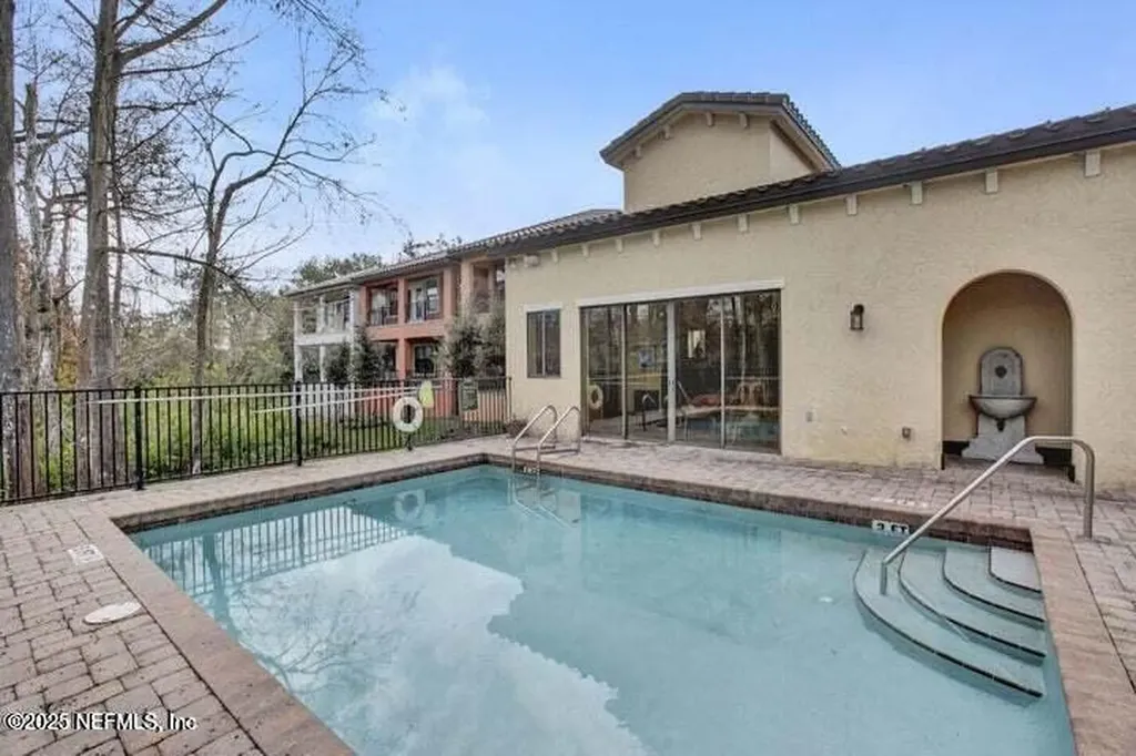 8861 Amalfi Court Jacksonville FL 32217