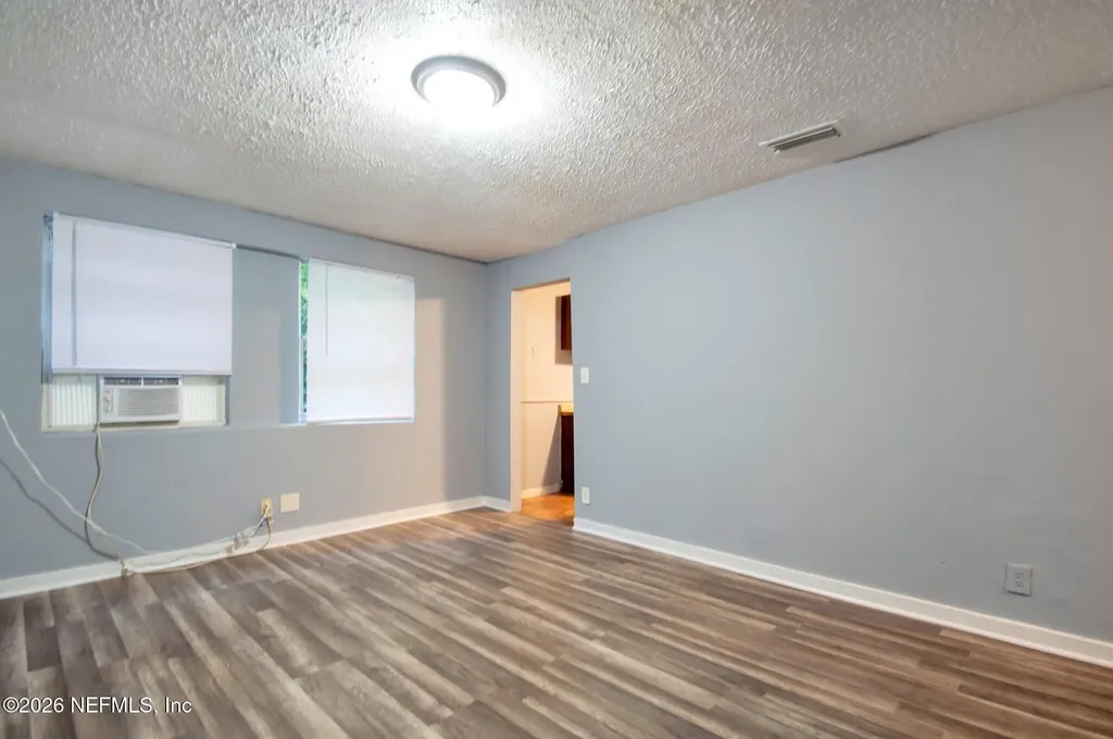 5926 Dunmire Avenue Jacksonville FL 32219