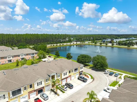 131 Burnett Court St. Johns FL 32259
