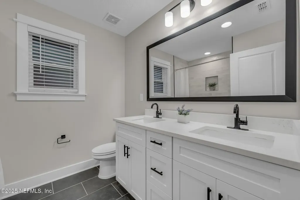 8863 Amalfi Court Jacksonville FL 32217