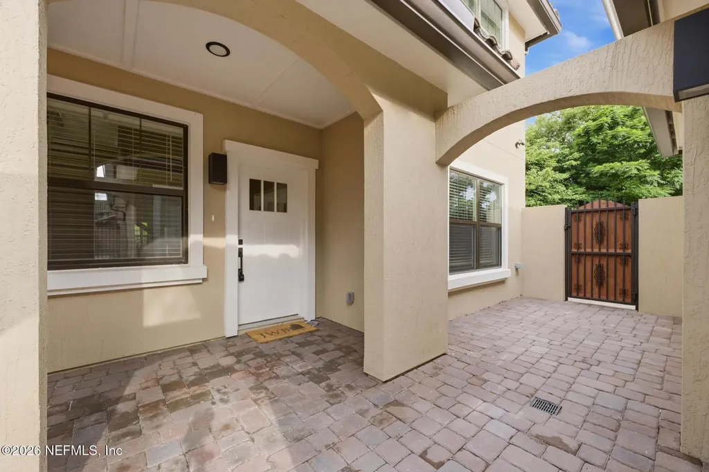 8863 Amalfi Court Jacksonville FL 32217
