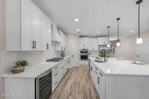 8863 Amalfi Court Jacksonville FL 32217