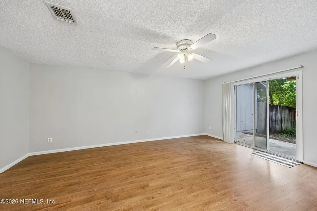 3541 Rain Forest Drive W Jacksonville FL 32277