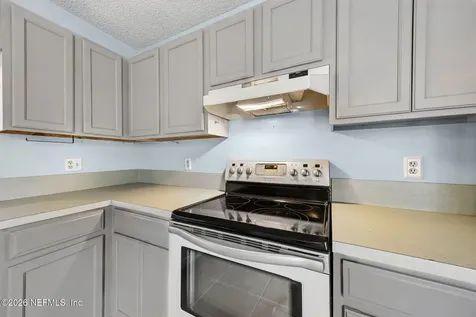 3541 Rain Forest Drive W Jacksonville FL 32277