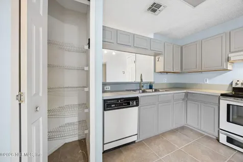 3541 Rain Forest Drive W Jacksonville FL 32277