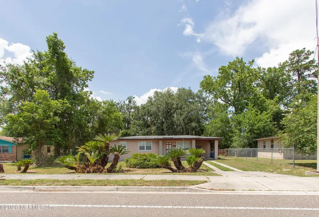 2457 Broward Road Jacksonville FL 32218