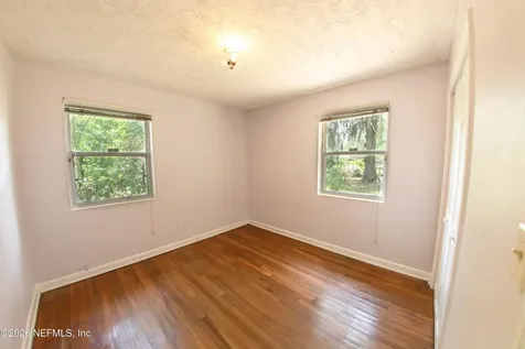 2457 Broward Road Jacksonville FL 32218
