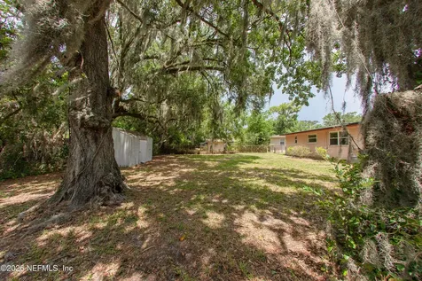 2457 Broward Road Jacksonville FL 32218