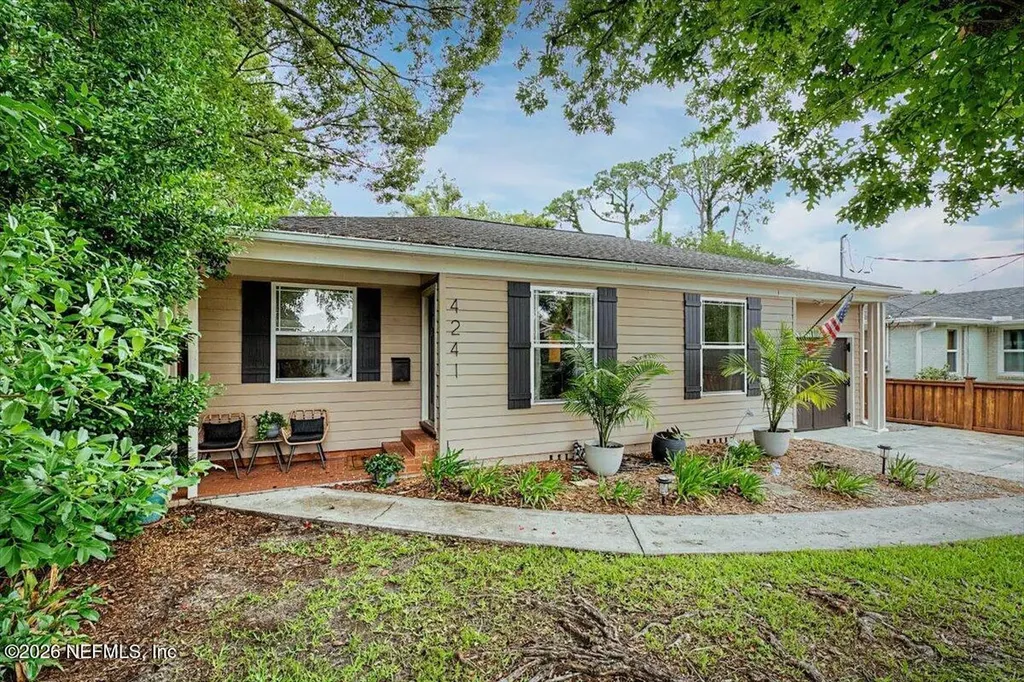 4241 Lexington Jacksonville FL 32210